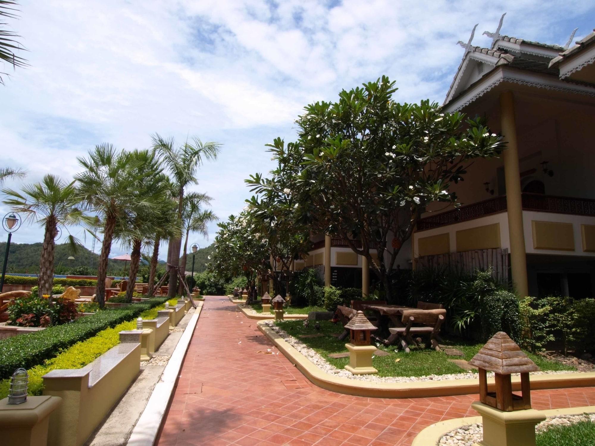 Phu Pha Phung Resort Suan Phueng Extérieur photo