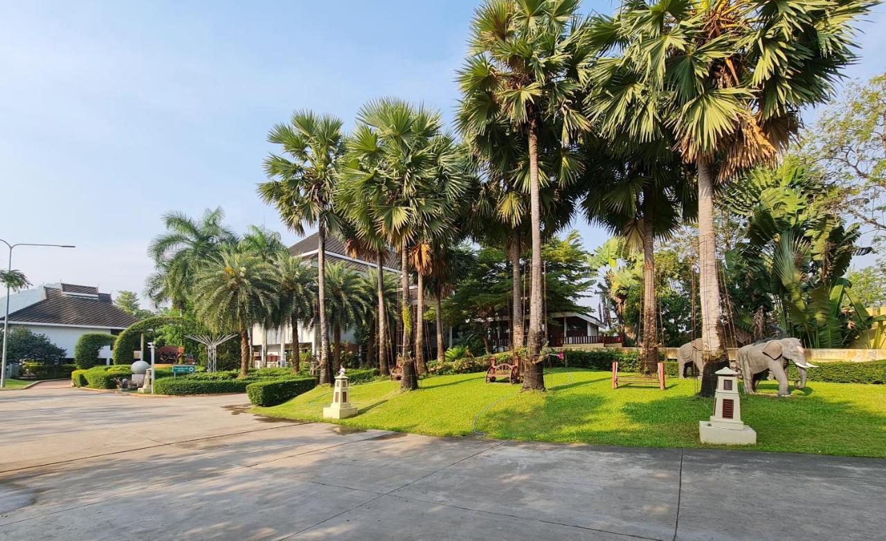 Phu Pha Phung Resort Suan Phueng Extérieur photo